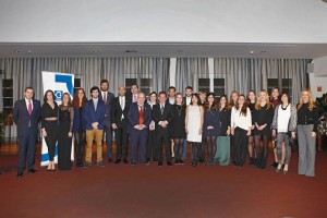 Foto de familia durante las celebraciones de los colegiados asturianos.