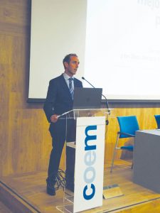 Antonio Montero, presidente del COEM, quien hizo la introducción del acto.
