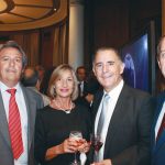 El Dr. Juan Carlos Vara, Alicia Reig Bosch, el Dr. Luis Mª Ilzarbe y el Dr. Antonio Bowen.