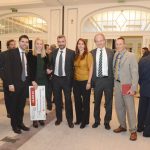 De izda. a dcha., el Dr. Luis Vázquez, la Dra. Leticia Blanco, Carlos Aguirre (Neoss), la Dra. Sussette Padilla, Francisco Grau (Neoss) y el Dr. Arcadio García de Castro (AzureBio).