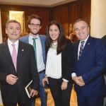 El Dr. Francisco García Lorente (Consejo de Dentistas), Guillermo Alegre (Dentistas COE), Marta de Dios (PD Consulting) 
y el Dr. Joaquín de Dios Varillas (Consejo de Dentistas).