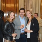 Amaia Fernández Andueza, el Dr. Alberto Gómez e Idoya Oñatevía Casabiell.