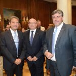 José Luis del Moral (GACETA DENTAL) y Carlos Enrique Machuca y Juan Carlos Megía (Colegio de Protésicos de Madrid).