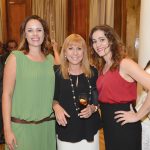 Eva Martínez (Casa Schmidt), Charo Martín (GACETA DENTAL) y Vanessa Mur (Casa Schmidt).
