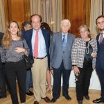 Los doctores Antonio Castaño y su hija -a la izda. de la imagen-, Antonio Bascones, Rosa Mourelle y Pedro Molinero.