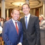 Los doctores Antonio Bowen y Eduard 
Valmaseda.