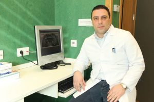 El profesor de Dentistry (Grado en Odontología) de la Universidad CEU Cardenal Herrera de Valencia, Salvatore Sauro, ha dirigido el estudio junto a investigadores de otras tres universidades europeas.